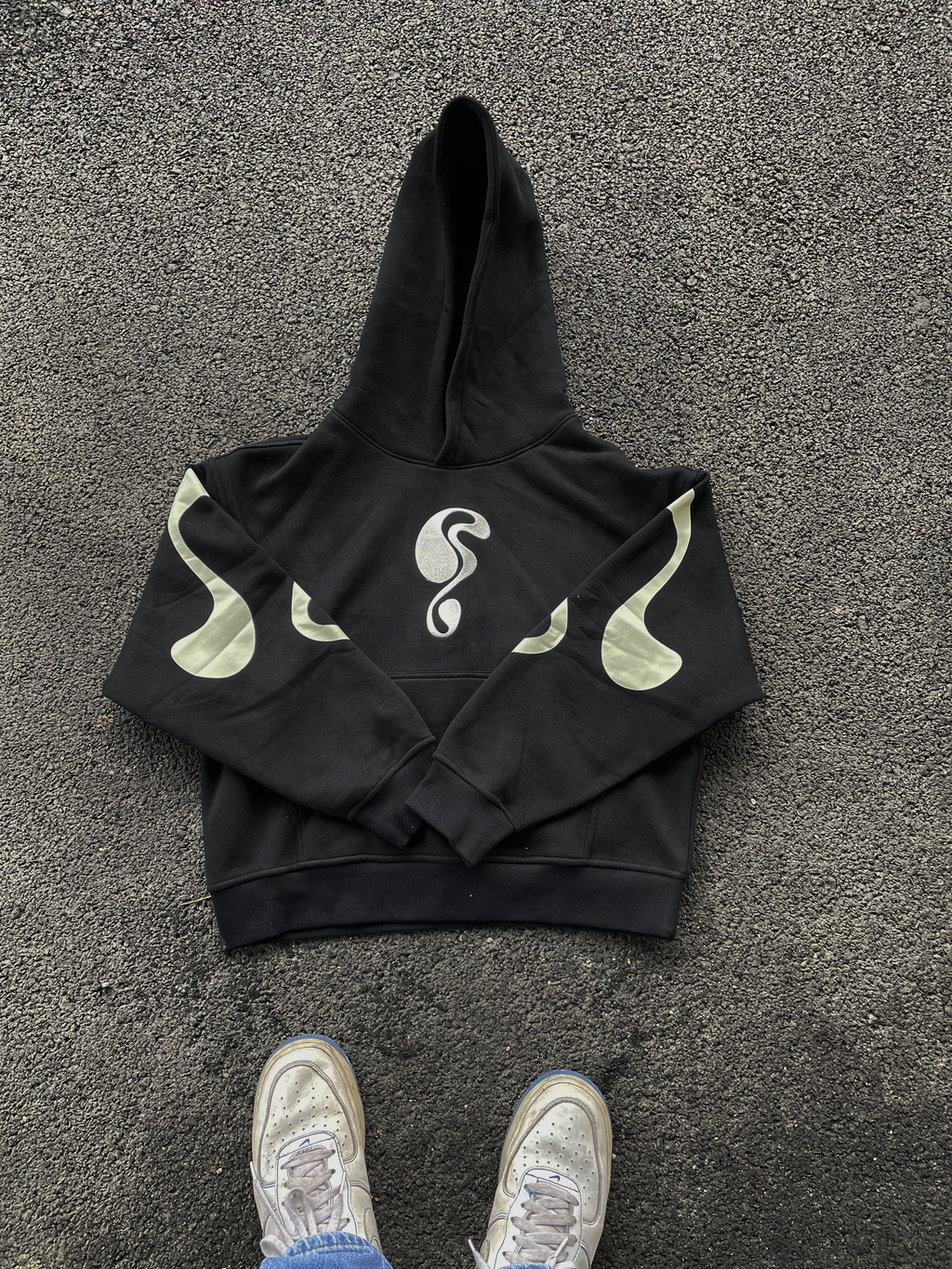 BLACK HOODIE Onest
