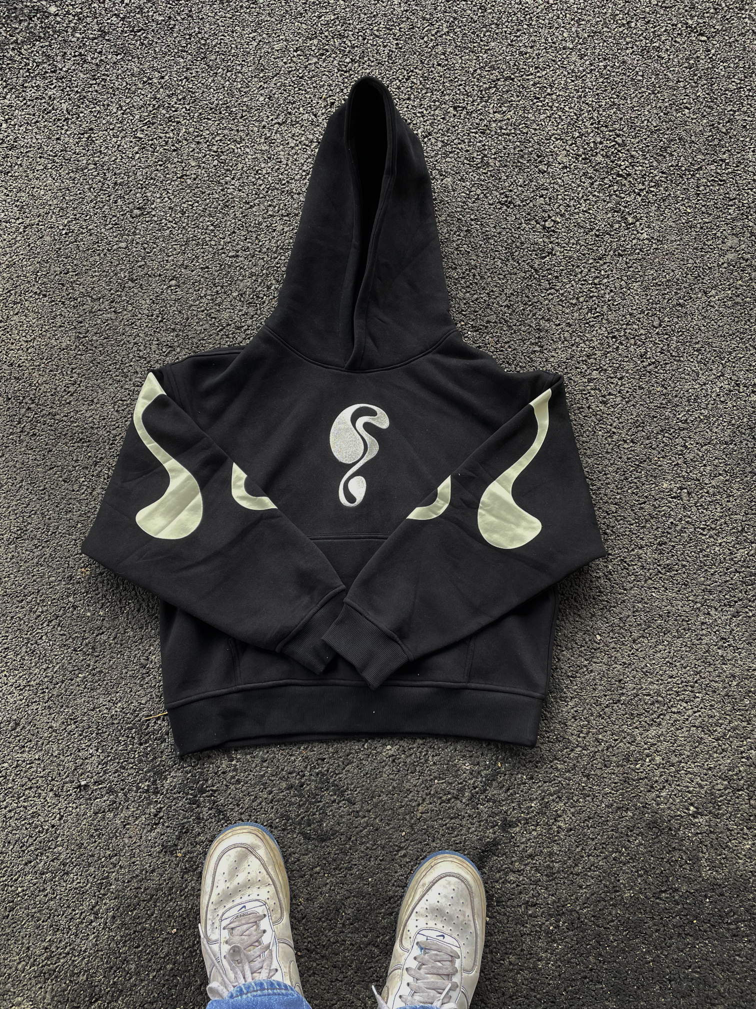 BLACK HOODIE Onest